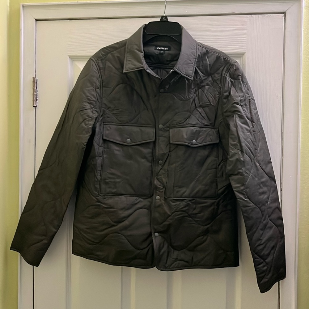 MEN’s EXPRESS Quilted design military jacket size SMALL